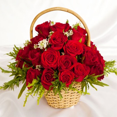 Basket of Fresh Red Roses 